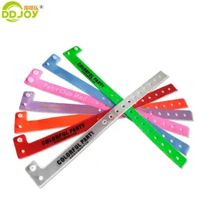 Neon renk yansıtıcı bileklik L şekil PVC parti bilek bandı ile kendi logo