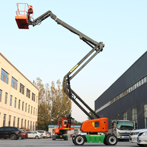 Piattaforma aerea semovente elettrica/diesel certificata CE <span class=keywords><strong>per</strong></span> lavori <span class=keywords><strong>in</strong></span> quota <span class=keywords><strong>in</strong></span> magazzino - Product Image 1