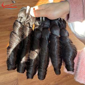 Remise de Noël 100% Extensions de Cheveux Humains Vierges Vietnamiens Remy Prêt Navire Bouncy Curl Tissage Toutes Les Couleurs 100g En Gros - Product Image 4
