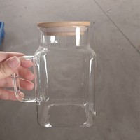 Gobelet carré transparent en verre résistant à la chaleur avec poignée, couvercle en bambou et paille pour café, lait, voyage