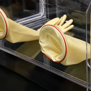 Laborprüfung transparentes träges Gas Hinzufügen von chemischen Materialien Physik, Biologie Betreiben PMMA Acryl-Handschuhe-Schachtel