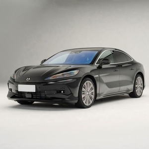 BYD Denza Z9 รถซีดานขนาดใหญ่รุ่นใหม่ปี 2025 ระยะทางวิ่ง 1100 กม. รถยนต์ปลั๊กอินไฮบริด BYD - Product Image 6