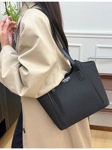 Fashion New Designer Crossbody Bags High Quality PU Leather Shoulder Messenger Bag Casual <b>Totes</b> Luxury Women Handbags and Purses - Product Image 4