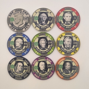 <span class=keywords><strong>Fichas</strong></span> <span class=keywords><strong>de</strong></span> Póker <span class=keywords><strong>de</strong></span> Cerámica Gram President con <span class=keywords><strong>Valor</strong></span> en Dólares Personalizable, Perfectas para Crear Juegos <span class=keywords><strong>de</strong></span> Mesa <span class=keywords><strong>de</strong></span> Casino - Product Image 1