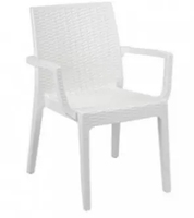Chaise de salle à manger en plastique PP de style nordique Corde tissée à haut dossier Conception minimaliste empilable pour une utilisation en plein air dans un hôtel Caractéristiques Refroidissement