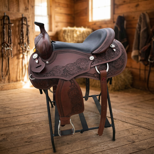 Selle anglaise australienne en cuir de vachette noir gaufré floral BS INTERNATIONAL BTR00183, design durable, arbre en bois, laiton - Product Image 1