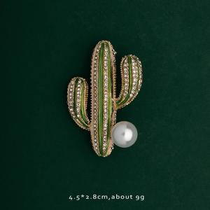 Broches de Moda con Forma de Animales, Plantas, Frutas y Comida, Insignias para Mochilas, Broches Lindos, Regalos para Amigos, Joyería - Product Image 2