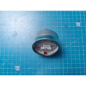 Manomètre Nagano Keiki, utilisé comme pièce détachée pour équipement semi-conducteur Legacy - Product Image 1