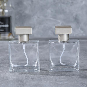 Flacon de parfum en verre de 25 ml, flacon vaporisateur, flacon d'eau de parfum - Product Image 3