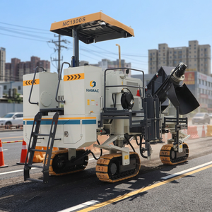 Pavimentadora de asfalto y hormigón compacta Harbor Freight para aceras y canales, con bomba Honda para construcción, 60 cm - Product Image 3