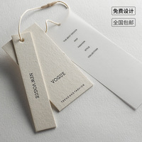 Etiqueta de Marca Personalizada de Alta Calidad con Diseño de Fábrica a Bajo Precio, Texto en Relieve, Impresión Personalizada, Cartón Grueso con Grabado, para Prendas de Moda