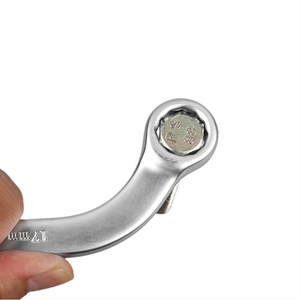 Llave de Caja Doble en Forma de C de Grado Industrial, Mango Curvo, 12 Puntas, Niquelado Perlado, para Mantenimiento Automotriz e Industrial - Product Image 4