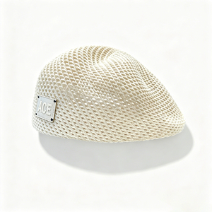 Gorra de malla de verano transpirable para mujer y hombre, estilo boina francesa con parche ACE, ligera, hueca, informal, para uso urbano y actividades al aire libre. - Product Image 5