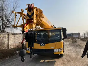 Grue de camion hydraulique d'occasion de 55 tonnes QY55KC Grue de camion hydraulique mobile à flèche télescopique