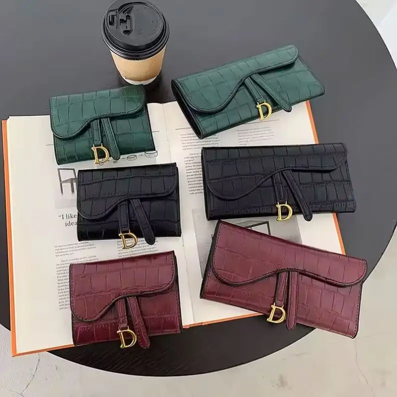 Femmes Designer luxe marques célèbres femmes dames portefeuille sac à main en cuir PU porte-cartes dames porte-monnaie pli portefeuille