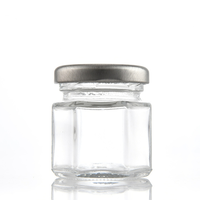 Mini pot en verre hexagonal de 45 ml, qualité alimentaire, style classique, pot à miel avec couvercles métalliques et pièces supplémentaires pour cadeau de mariage, lot de 30 pièces
