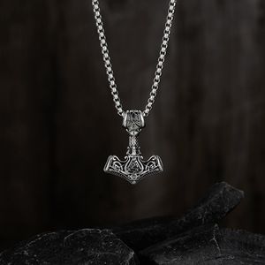 Joyería al por mayor titanio acero hombres moda Vintage vikingo triángulo Thor martillo collar de acero inoxidable - Product Image 5