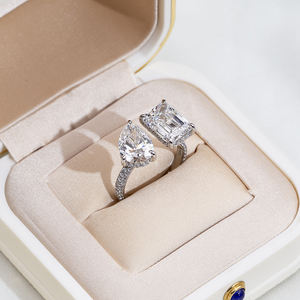 Bague pour femme Messi Jewelry MSR-2030 PT950 avec diamant de laboratoire et émeraude en forme de poire - Product Image 4