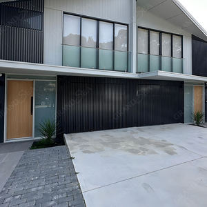 Portes <span class=keywords><strong>de</strong></span> <span class=keywords><strong>garage</strong></span> modernes à ouverture verticale, à pliage, à bascule, décoratives, cachées, à lattes en aluminium, montage encastré, portes <span class=keywords><strong>de</strong></span> <span class=keywords><strong>garage</strong></span> sectionnelles avec panneaux muraux - Product Image 4