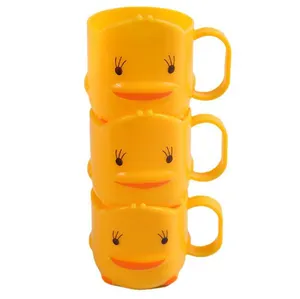 Yellow Color Home Supplier Plastic Travel Mug Fashion Couple Toothbrush Cup