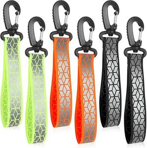 Sangles réfléchissantes lumineuses personnalisables, porte-clés, étiquettes réfléchissantes pour sacs à dos, pendentifs réflecteurs de nuit - Product Image 1