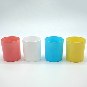 <span class=keywords><strong>Pot</strong></span> à bougie <span class=keywords><strong>en</strong></span> <span class=keywords><strong>verre</strong></span> coloré dépoli, récipient vide pour aromathérapie, bougeoir romantique pour chambre, personnalisable <span class=keywords><strong>avec</strong></span> logo - Product Image 1