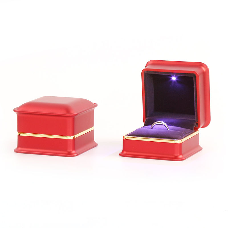 Red ring box