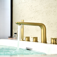 Système de douche encastré de luxe à montage sur pont avec robinet de baignoire et ensemble de douche pluie pour projets hôteliers – Vente directe usine