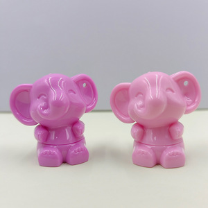 Vente en gros de produits Baume à lèvres vide en forme de petit éléphant avec porte-clés bricolage Conteneur de luxe <span class=keywords><strong>Tube</strong></span> de boue pour les lèvres Emballage cosmétique - Product Image 5