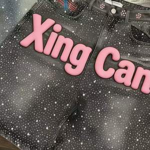 TOPSHOW <span class=keywords><strong>Short</strong></span> <span class=keywords><strong>en</strong></span> <span class=keywords><strong>Jean</strong></span> pour Homme Personnalisé Extra Large Bleu Vintage Taille Haute avec Strass Délavé à l'Acide Coupe Ample Décontractée pour l'Été - Product Image 3