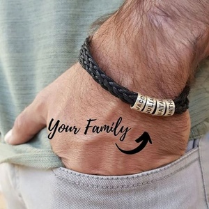 Bracelets en cuir pour hommes en acier inoxydable argenté vintage personnalisés. Bracelet pour homme à plusieurs rangs avec perles gravées et mantra familial - Product Image 3