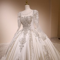 Robe de mariée de luxe grande taille 3705 avec fleurs perlées, manches longues, en satin, style princesse, pour soirée formelle