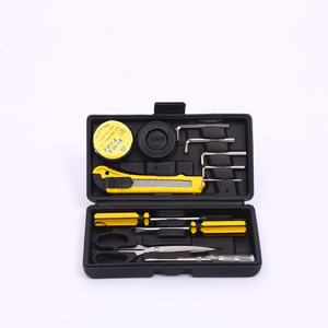 Ensemble <span class=keywords><strong>d</strong></span>'outils miniatures isolés en acier au carbone 13 pièces Kit <span class=keywords><strong>d</strong></span>'électricien Tournevis Pinces Ruban OEM Boîte rigide Sécurité Bricolage à domicile Powerlift - Product Image 2