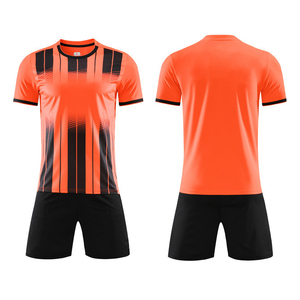 Combinaison de football de haute qualité pour hommes, maillot d'équipe de dernière conception, uniforme de football personnalisable OEM - Product Image 3