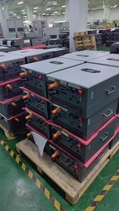 ระบบไฮบริดโซลาร์เซลล์เฟสเดียว 6KW 8KW 10KW พร้อมแบตเตอรี่ลิเธียมไอออนสำหรับเก็บพลังงานภายในบ้าน ระดับการป้องกัน IP65 ความถี่ 50/60Hz ระบบจ่ายไฟ MPPT - Product Image 6