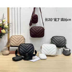 Venta al por Mayor Directa de Fábrica, Bolsos Minimalistas para Mujer, Bolso de Hombro de Cuero Suave, Bolsos Casuales con Correas Anchas, Bolso de Moda - Product Image 6