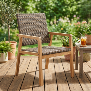 Chaise de jardin scandinave minimaliste en rotin avec structure en bois et pieds coniques, mobilier d'extérieur durable pour salon et salle à manger - Product Image 2