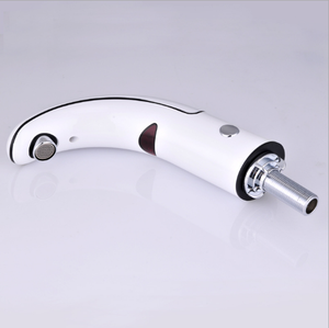 <span class=keywords><strong>Rubinetto</strong></span> del sensore automatico in ottone senza contatto per il <span class=keywords><strong>rubinetto</strong></span> del bagno <span class=keywords><strong>bianco</strong></span> per lavabo/lavandino - Product Image 5