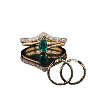 Anillo de Compromiso Personalizable con Piedras Preciosas, Oro Amarillo de 18K, Esmeralda Natural, Corte Pera, Diamante AU750/AU585/AU375 para Bodas y Regalos - Product Image 1