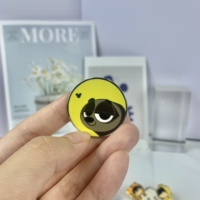 Vastgift pin logam langsung pabrik berbagai stok Anime termasuk Demon Slayer One Piece Hunter X Hunter besi Enamel lembut Studio