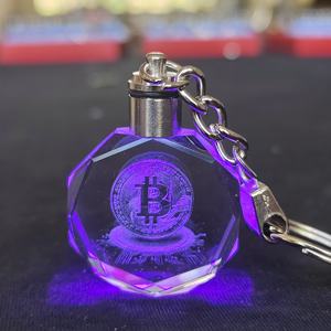 Produsen grosir gantungan kunci led Kristal kosong k9 kaca bening gantungan kunci senter menyesuaikan logo mobil untuk hadiah promosi - Product Image 6