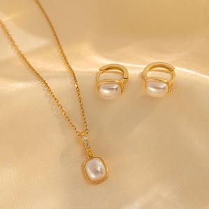 Nouveau Collier Pendentif Carré Œil de Chat de Luxe pour Femme HY, Chaîne de Clavicule Haut de Gamme, Accessoires Tendance, Boucles d'Oreilles Style Chaud - Product Image 4