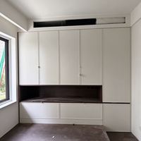 Meuble sur mesure pour toute la maison : buffet, armoire, placard, panneau mural en bois, style côtier américain et français, polyvalent