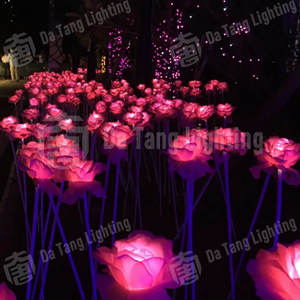 Lámparas Decorativas LED con Forma de Rosa Artística, Impermeables IP65, para Decoración Navideña y del Hogar - Product Image 4