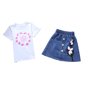 Ensemble de vêtements pour filles coréennes : Jeans de marque Zhejiang, pantalons Kick et T-shirts à fleurs pour enfants avec logo personnalisé, fabriqué en Thaïlande - Product Image 1