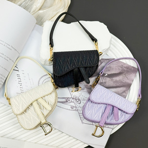 Nuova Borsa Mini Trendy in Pelle PU <span class=keywords><strong>a</strong></span> Forma di Bambola, Custodia per Auricolari, Portachiavi Auto, Ciondolo, Portamonete con Chiusura <span class=keywords><strong>a</strong></span> Cerniera, Blind Box per Bambini - Product Image 1