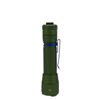 Lampe torche LED EDC longue portée en gros 1300LM 457M Étanche IP68 2600mAh Rechargeable Logo personnalisé Échantillonnage rapide en 7 jours