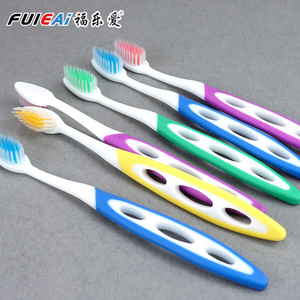 ฟูเล่ย์แปรงสีฟันขนนุ่มสำหรับผู้ใหญ่ ด้ามจับสีม่วง รุ่น 916 - Product Image 3