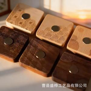 Gancho magnético de madera cuadrado para montaje en pared, soporte de almacenamiento sin perforaciones para control remoto, acabado lacado - Product Image 4