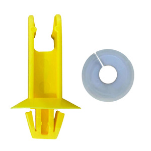 Serre-câbles et passe-câbles pour capots de moteur Ford 1070074 1767027 Fixation de câbles en plastique à clipser - Product Image 1